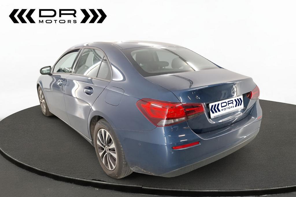 Mercedes-Benz A 180 CAMERA - PARKEERASSISTENT - SPOORASSIST, Autos, 0 kg, Classe A, Achat, Entreprise