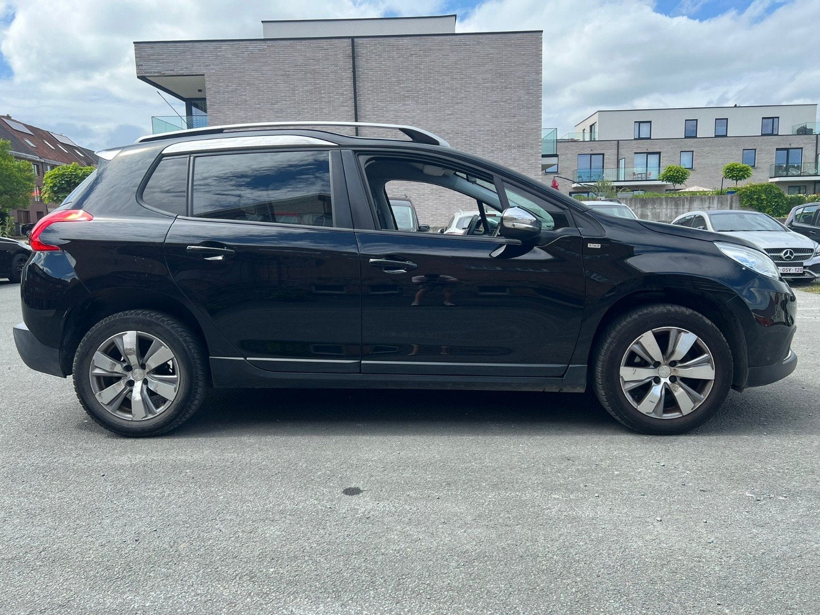 PEUGEOT 2008 1.6 HDI EURO6B, Autos, Peugeot, Achat, Euro 6, Entreprise, Noir