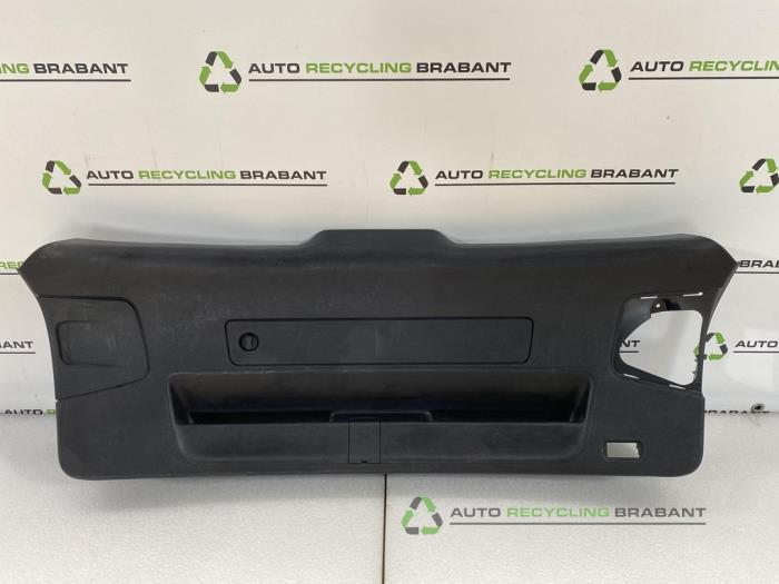 Revêtement hayon d'un Audi A4, Autos : Pièces & Accessoires, -, 3 mois de garantie, Utilisé, -