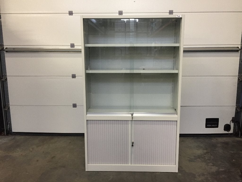 (96) Metalen vitrinekast met onderaan rolluiken, Ophalen, Zo goed als nieuw