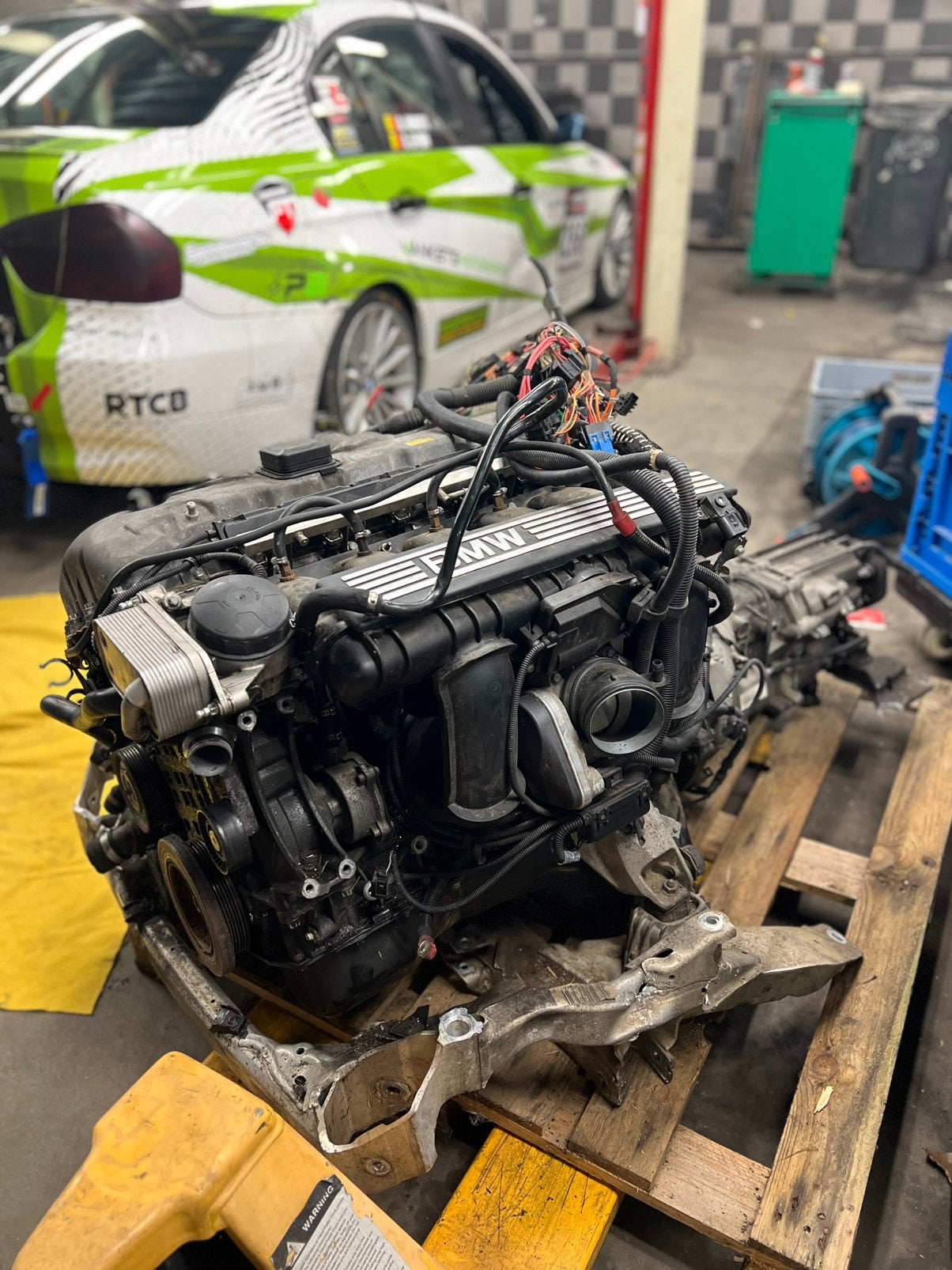 BMW N52B25 2.5L motor + onderdelen, Ophalen, BMW