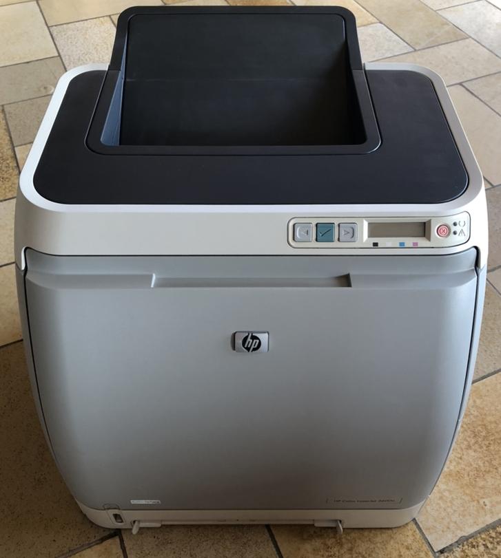 HP Color LaserJet 2600n – Voor onderdelen / herstelling, Computers en Software, Printers, Niet werkend, Printer, Laserprinter