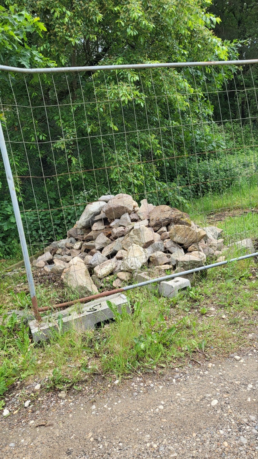 Gratis maaskeien zelf ophalen in genk, Ophalen