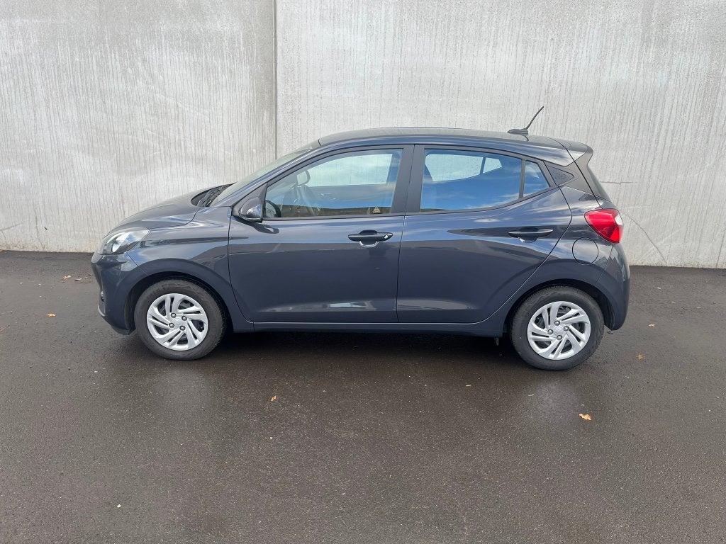 HYUNDAI I10 TWIST / CRUISE CONTROL / LANE ASSIST / CARPLAY/, Autos, Argent ou Gris, Achat, 998 cm³, Euro 6