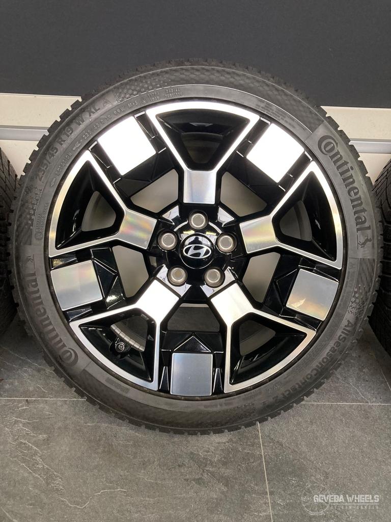19” originele Hyundai Kona II velgen + allseason banden, 19 inch, Gebruikt, -, -