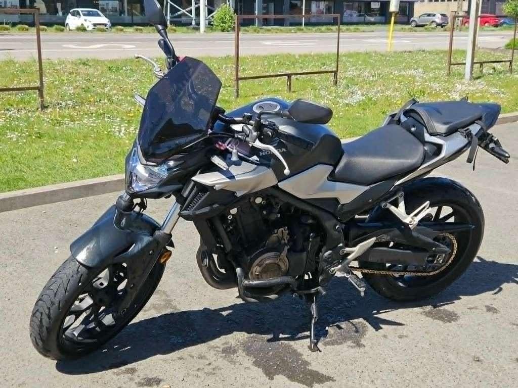 Honda CB500F + Akrapovic + opties 2019, 2 cilinders, Occasion, Particulier, Minimaal motorrijbewijs A2