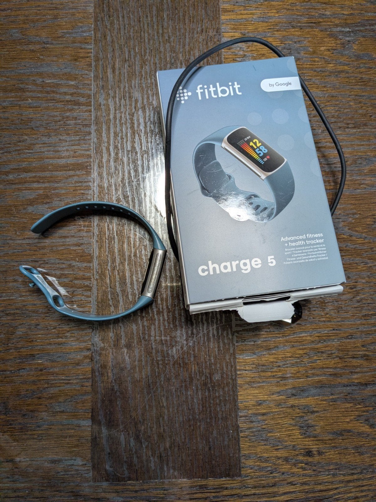 Fitbit Charge 5 (Steel Blue) – Compleet in doos!, Enlèvement ou Envoi, Bleu, Android, Utilisé