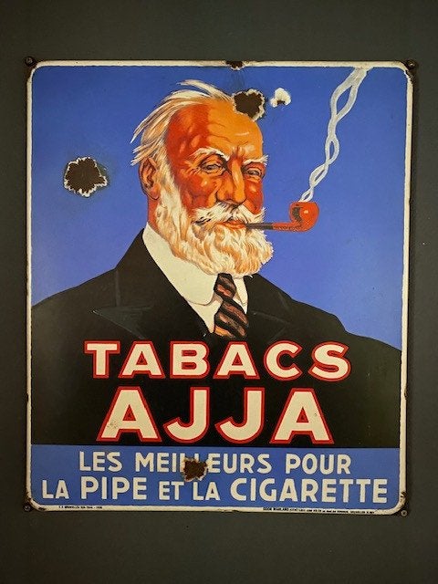 Emaille bord Tabacs Ajja franstalige uitvoering 1935, Verzamelen, Ophalen of Verzenden, Gebruikt, Reclamebord