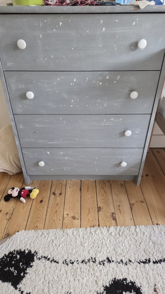 Commode 4 tiroirs – 10 € (cause déménagement), Enlèvement, Utilisé