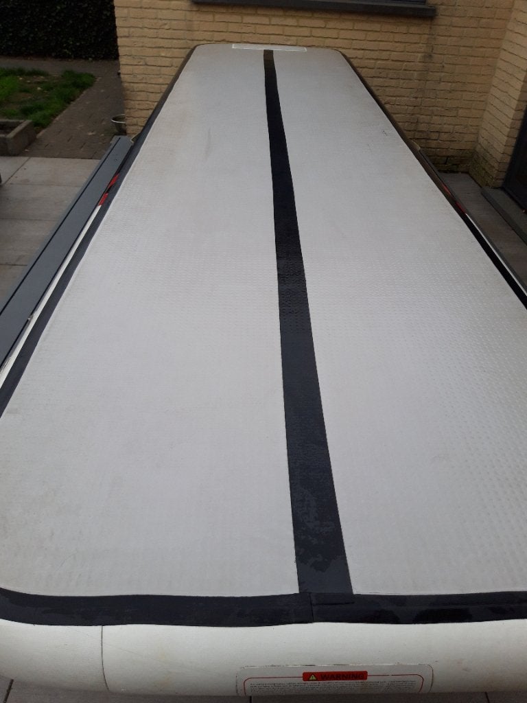 Airtrack, Sport en Fitness, Turnen, Zo goed als nieuw, Overige typen, Zwart, Ophalen