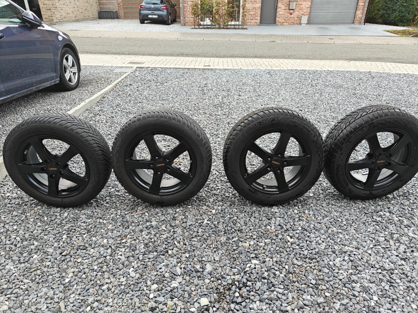 kit hivers pour BMW F40. 1er génération de traction avant., Pneus hiver, 16 pouces, Véhicule de tourisme, 205 mm