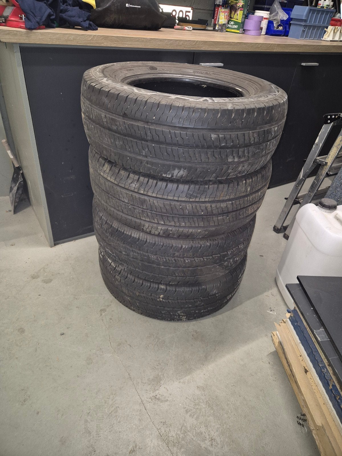 pneus 235x65x16C