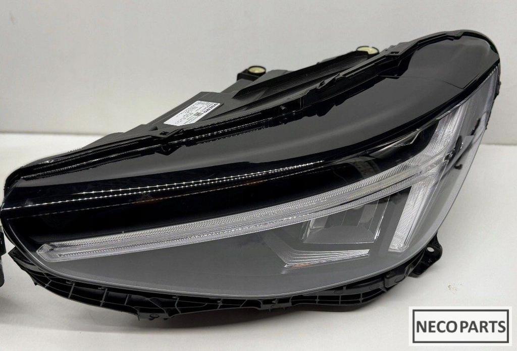 VOLVO XC40 XC 40 FACELIFT FULL LED KOPLAMP 32420415, Autos : Pièces & Accessoires, Éclairage, Volvo, Utilisé, Enlèvement ou Envoi