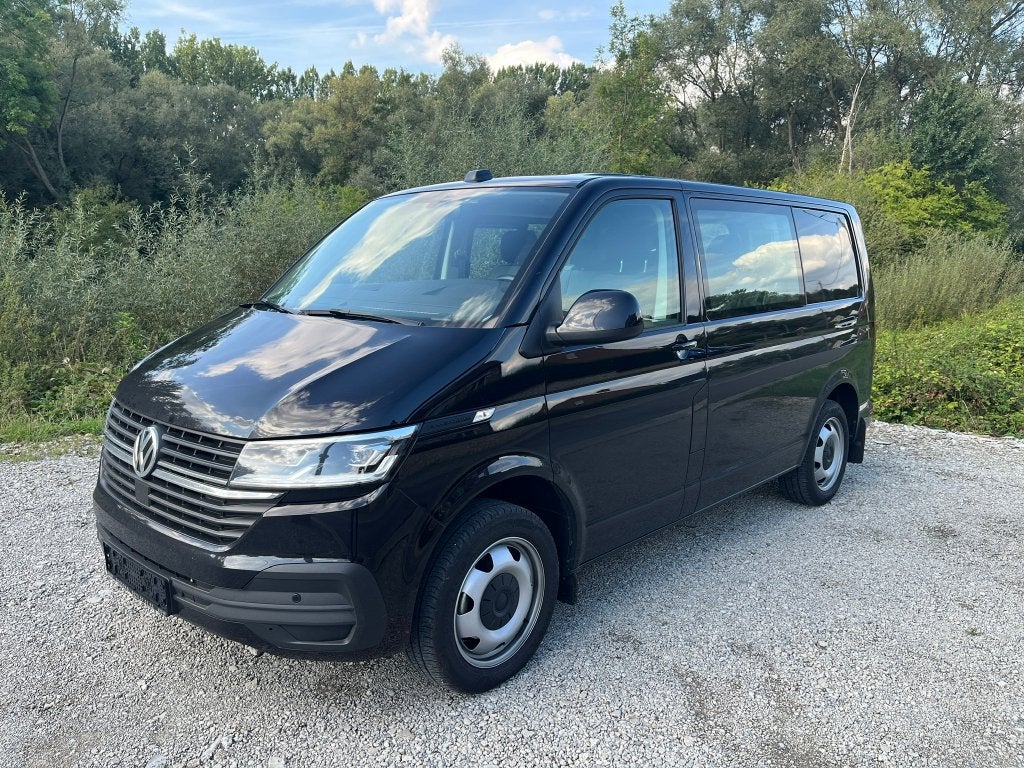 TRANSPORTER T6.1 5ZITPL L1 DSG 150PK 2024 slechts 42.406 KM, Auto's, 4 cilinders, Volkswagen, 2500 kg, Zwart