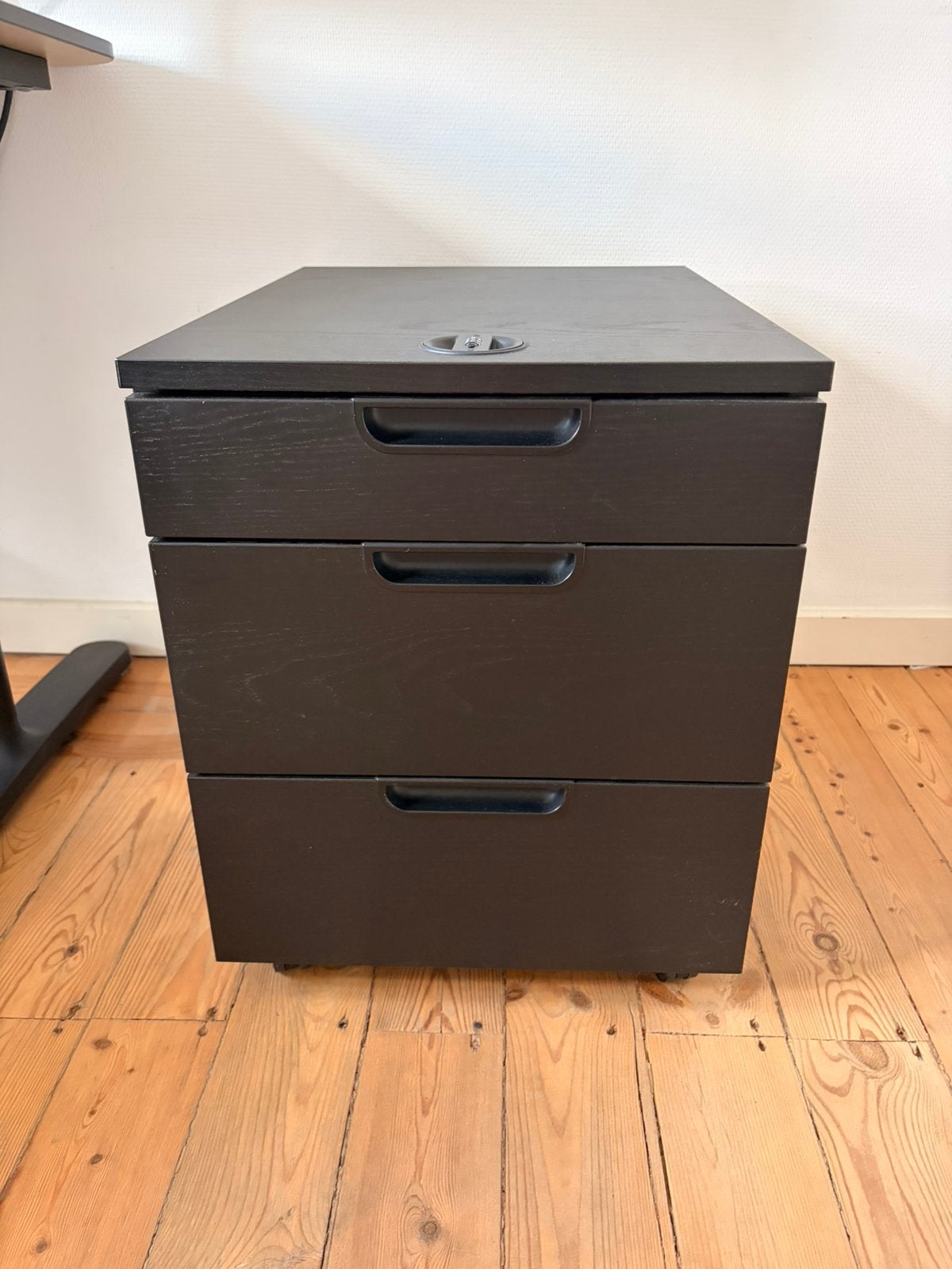 Armoire ikea avec tiroir, Enlèvement, Utilisé