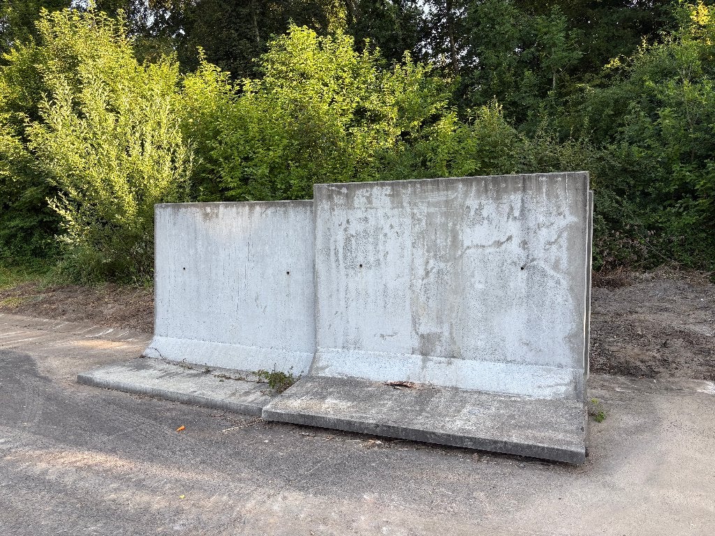 7 éléments en L béton BX–Béton de la Lomme–Jamais posés, 200 cm ou plus, Enlèvement, 50 cm ou plus, Béton
