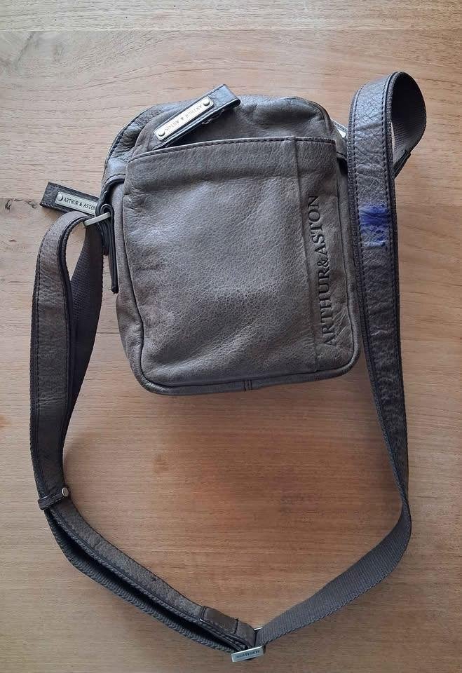 Sacoche bandoulière en cuir Arthur & Aston, Enlèvement ou Envoi, Brun, Autres marques, Cuir