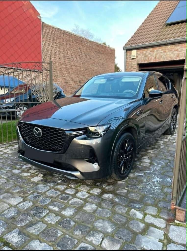 MAZDA CX-60 HOMURA PLUS PHEV 327PK AWD | VOLLEDIGE OPTIE, Auto's, Automaat, Dealer onderhouden, 4 cilinders, 2500 kg