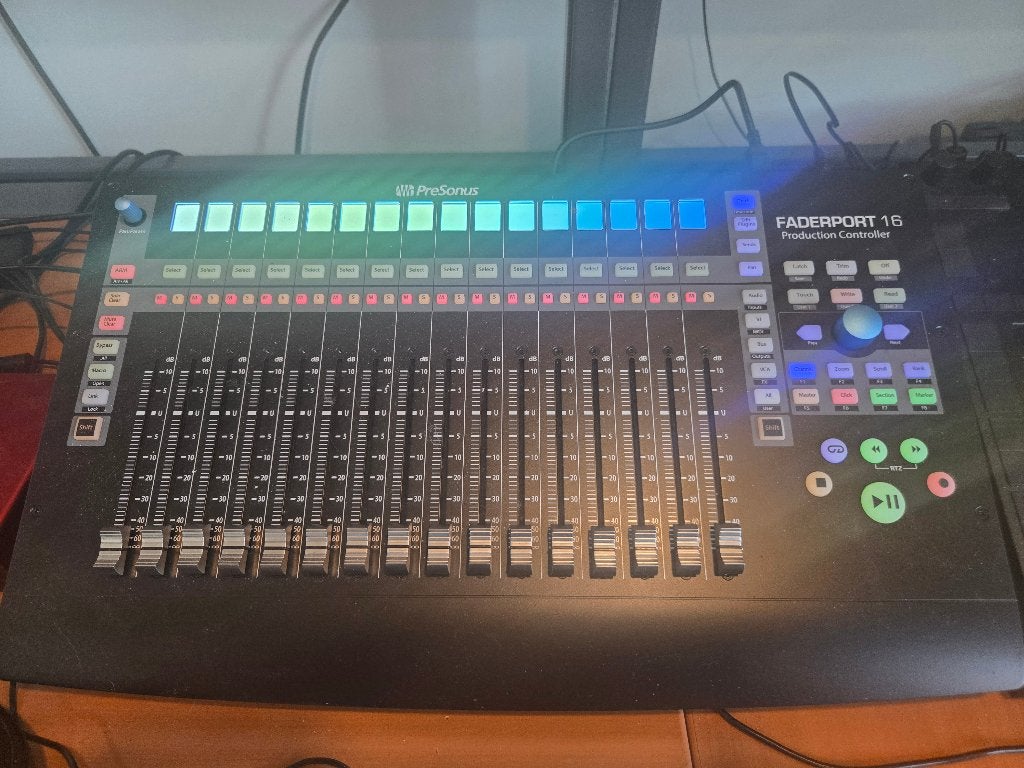 PreSonus Faderport 16 - Zo goed als nieuw, Ophalen, Zo goed als nieuw, 10 tot 20 kanalen