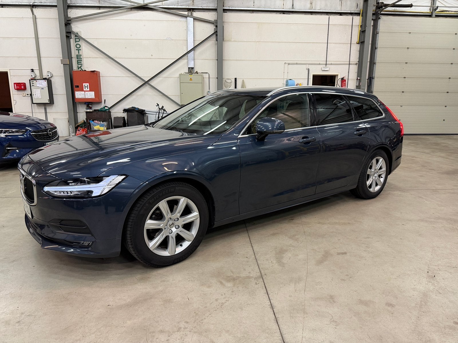 Volvo V90 D3 2.0d automaat, V90, Euro 6, 4 cilinders, Blauw