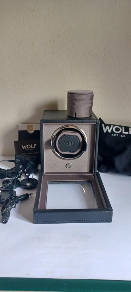 Watch winder, Wolf ,, Handtassen en Accessoires, Horloges | Heren, Overige merken, Overige materialen, Kunststof, Ophalen of Verzenden