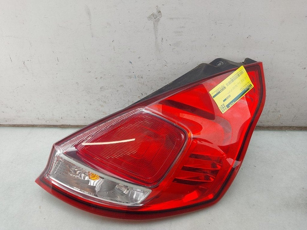 FEU ARRIÈRE DROIT Ford Fiesta 6 (JA8) (01-2008/01-2018), Henry-Ford-Straße  1
50735  Köln, DE, Ford-Werke GmbH, Kunden@ford.com