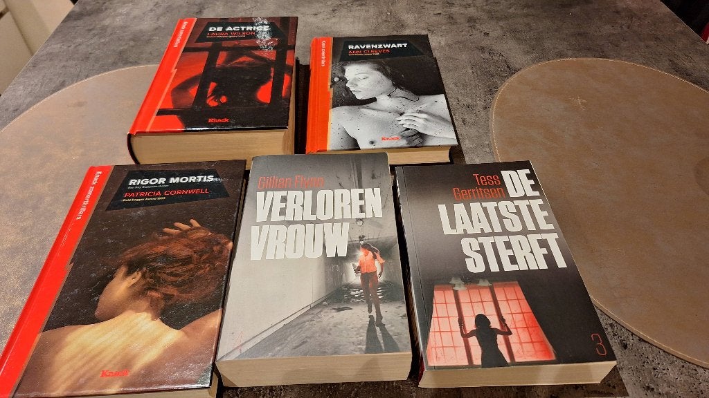 Boekenpakket (thrillers), Boeken, Ophalen, Zo goed als nieuw