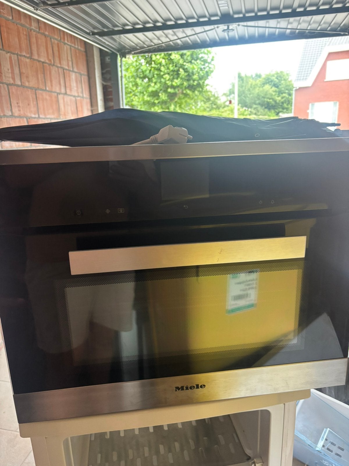 Miele combi-oven met slecht contact on/off knop, Ophalen, Zo goed als nieuw, Miele, Combi-oven