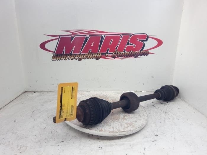 Arbre de transmission avant droit d'un Renault Clio, -, Renault, -, 3 mois de garantie