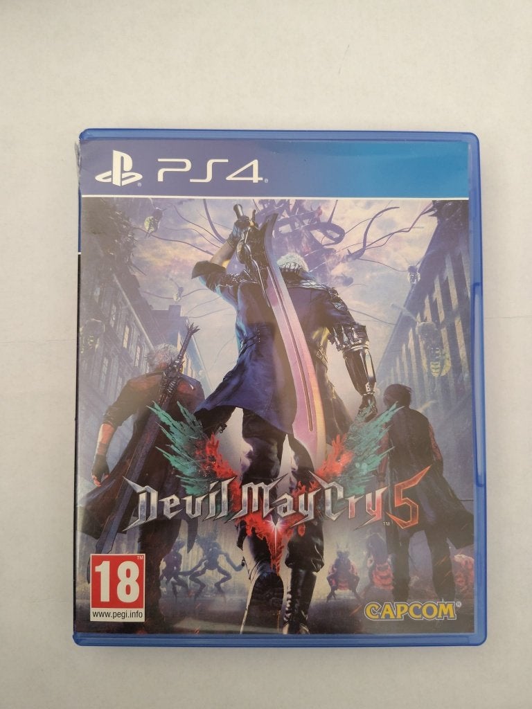 Devil may cry 5 (boitier abîmé), À partir de 18 ans, Aventure et Action, Utilisé, 3 joueurs ou plus