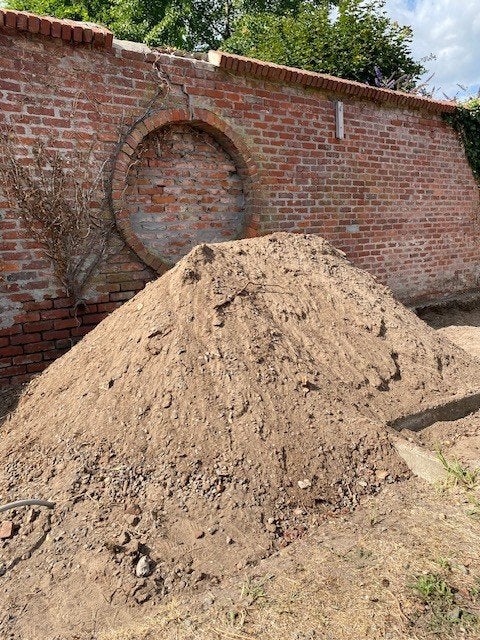 Zand met kiezel (ongeveer 4,7 l x 1,7 h x 3,5 b) GRATIS, Jardin & Terrasse, Sable, Utilisé, Enlèvement