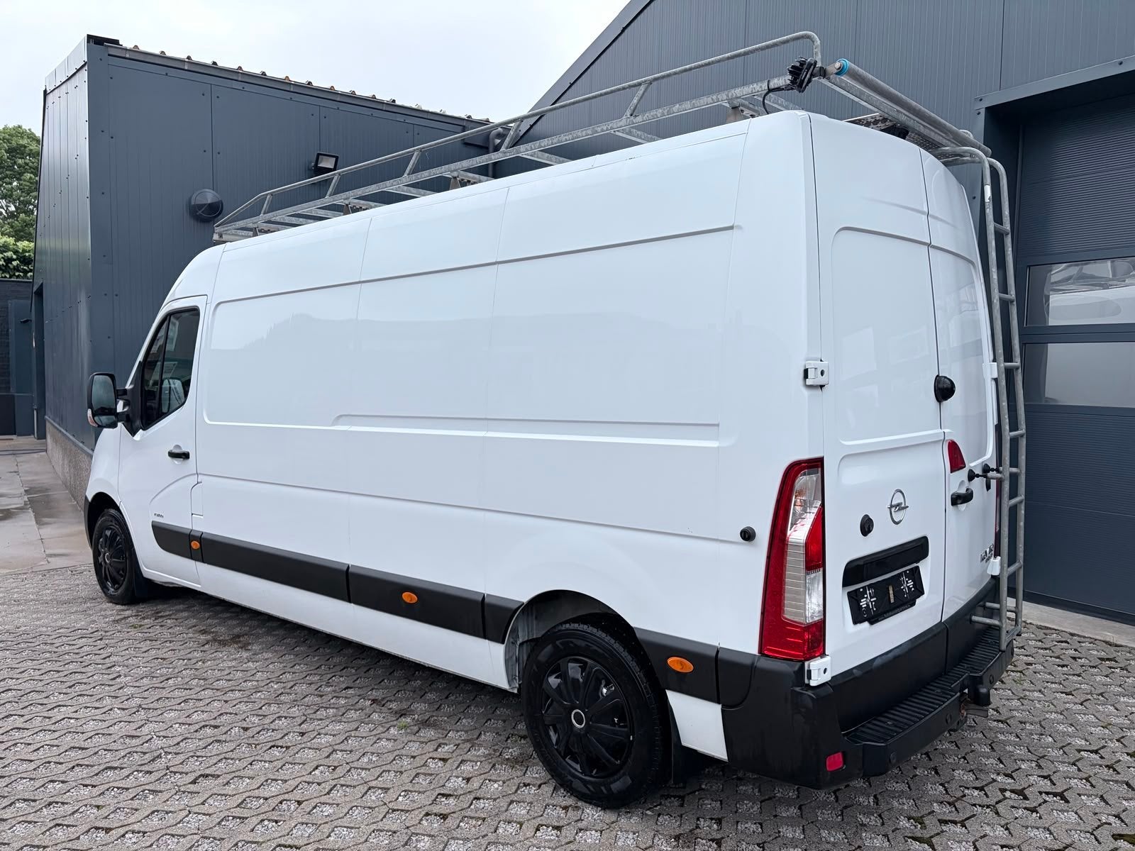 Opel Movano L3H2 - Dakrek/trekhaak/180 PK - 13140€+btw, Voorwielaandrijving, 4 deurs, Stof, Bedrijf