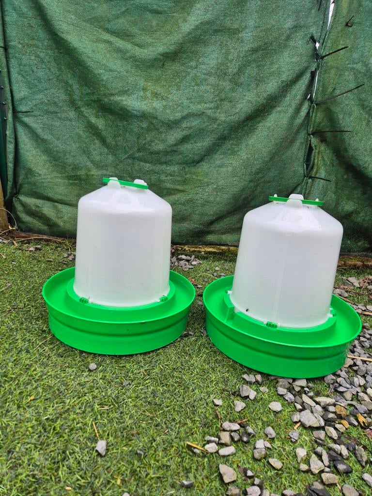 Drinkbak 7 liter kip, Ophalen