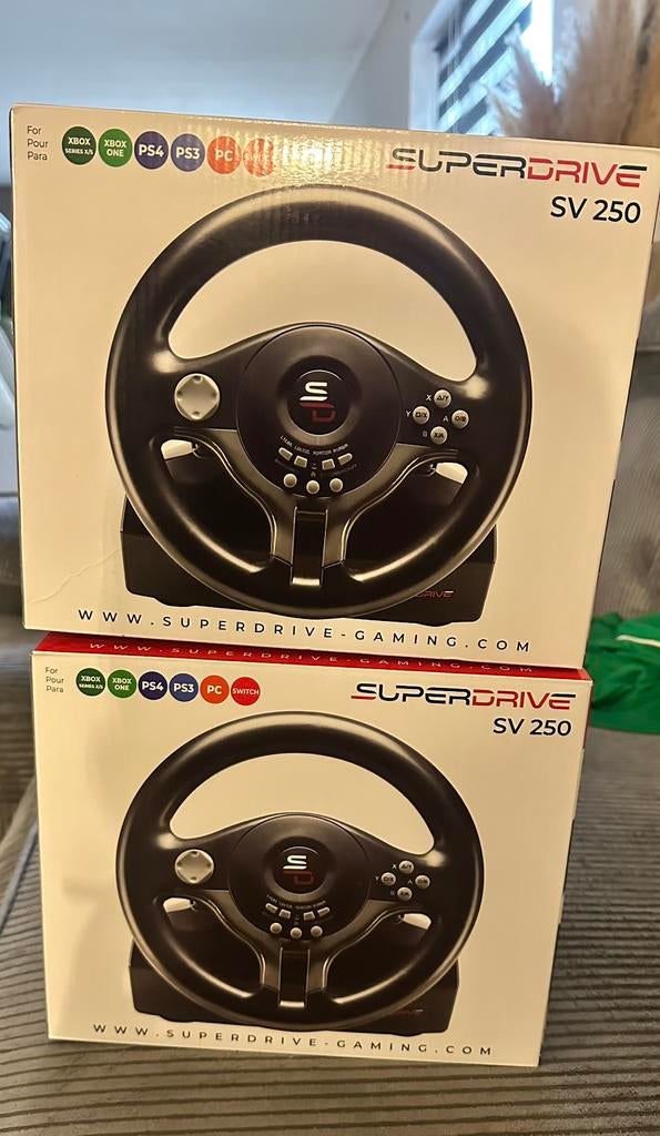 Volant et pédales console, Ophalen, Zo goed als nieuw