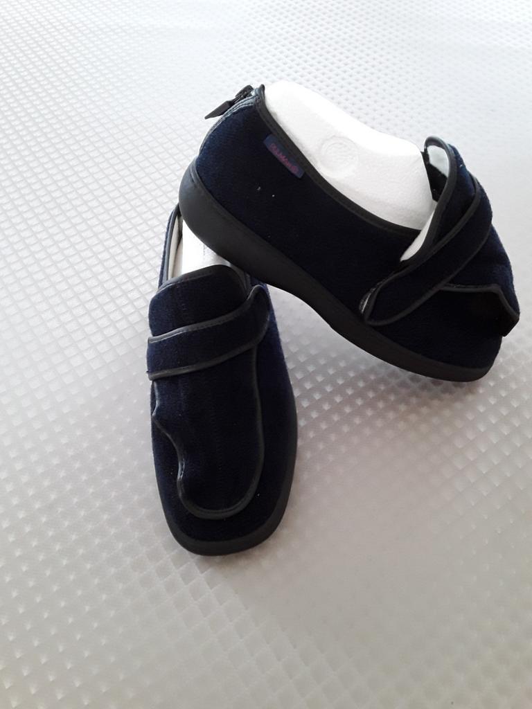 Pulman zorgpantoffels, Kleding | Dames, Ophalen, Zo goed als nieuw, Blauw