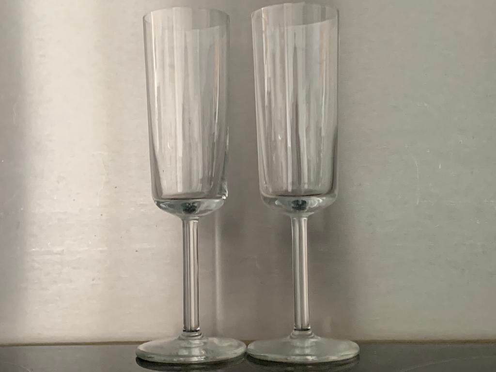 Champagneglazen, Ophalen, Zo goed als nieuw
