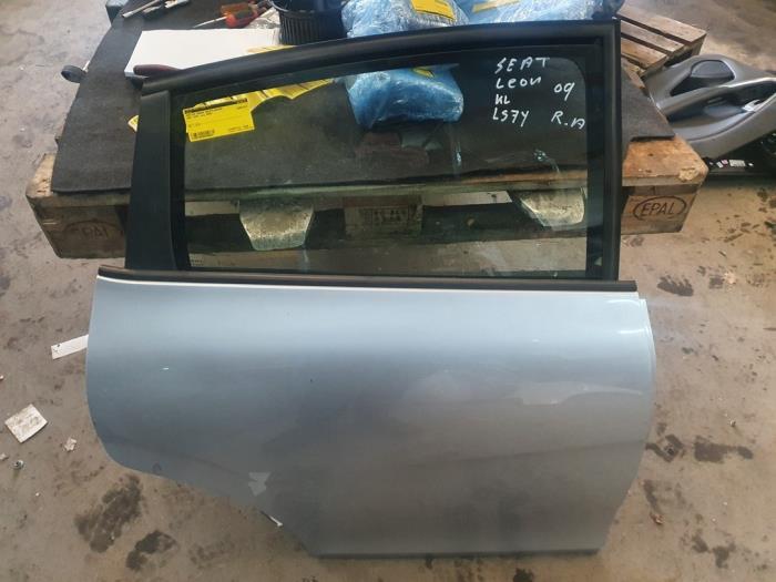 Portière 4portes arrière droite d'un Seat Leon (LS7Y), -, 3 mois de garantie, Utilisé, Porte