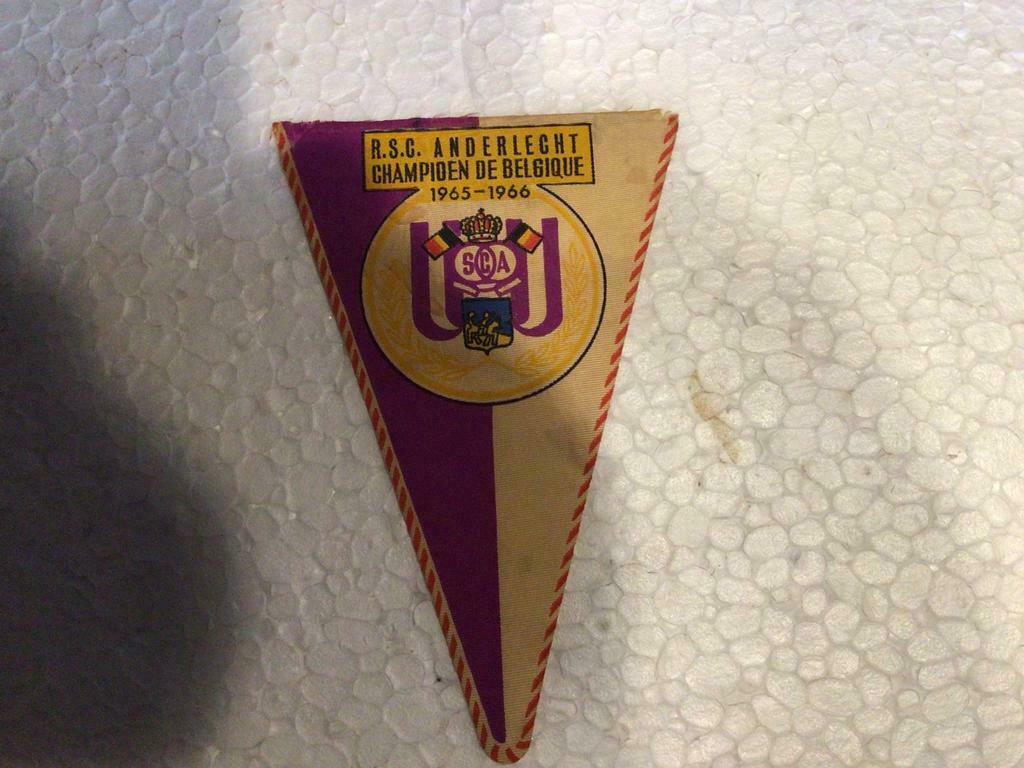 Drapeau de football Anderlecht (x2), Enlèvement ou Envoi, Comme neuf