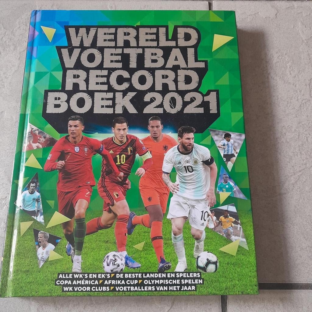 Keir Radnedge - Wereld Voetbal Recordboek 2021, Boeken, Ophalen, Zo goed als nieuw, Keir Radnedge