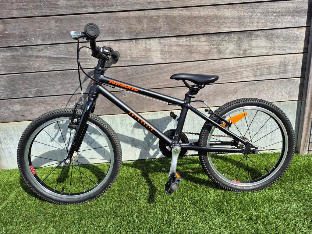 Serious Superlite zwart 18 inch, Fietsen en Brommers, Ophalen, Zo goed als nieuw, 16 tot 20 inch, Serious