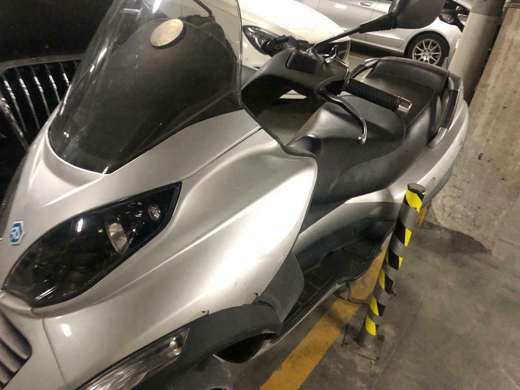 Motos, Motos, Motos | Piaggio, 2 cylindres, SuperMoto, Plus de 35 kW, 125 cm³