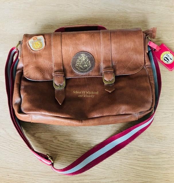 Harry Potter Hogwarts Schoudertas, Ophalen of Verzenden, Zo goed als nieuw, Bruin, Overige merken