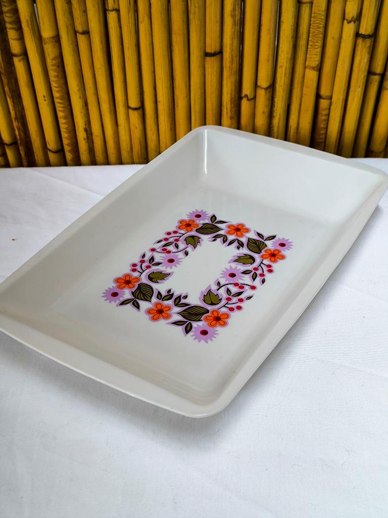 Plateau vintage 1970 DBR en plastique crème & fleurs retro, Enlèvement ou Envoi, Maison et Meubles