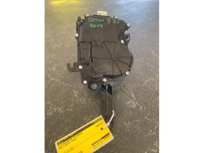 Sluithulpmotor achterklep van een BMW 3-Serie, Ophalen of Verzenden, 3 maanden garantie, Gebruikt, BMW