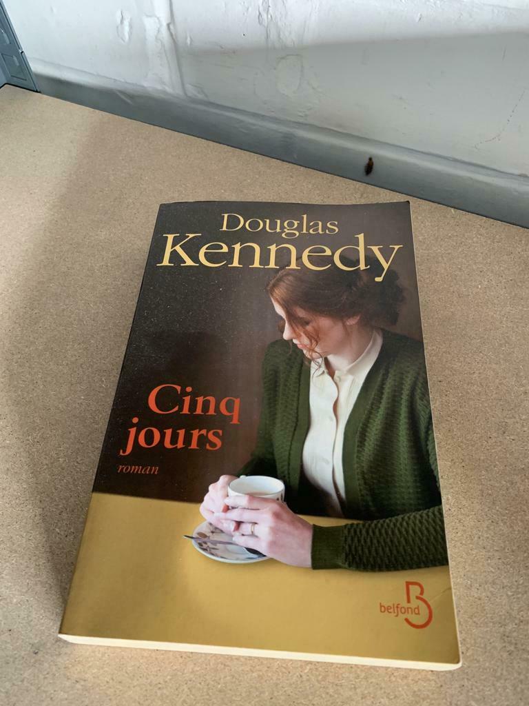 Douglas Kennedy : cinq jours, Enlèvement ou Envoi, Comme neuf, Belgique