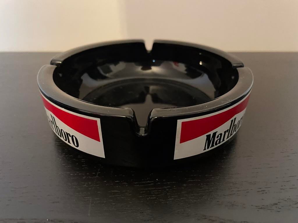 MARLBORO ASBAK, Ophalen, Zo goed als nieuw