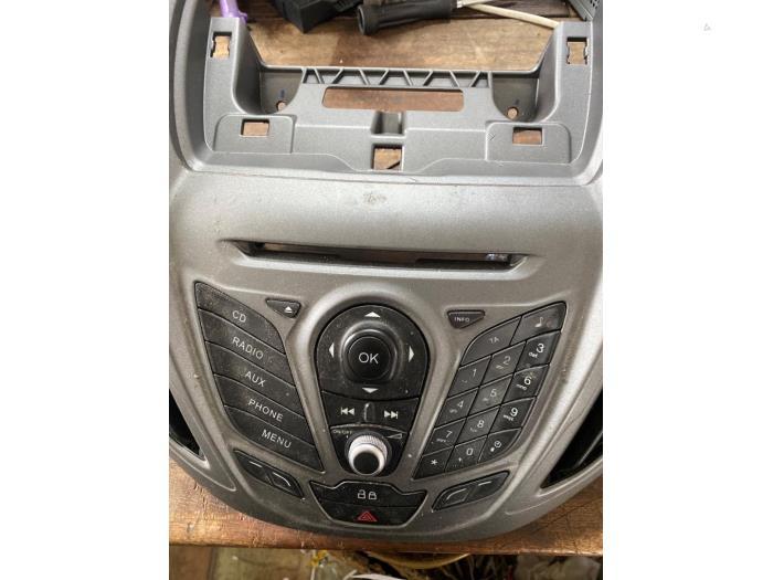 Radiobedienings paneel van een Ford Transit Courier, Ophalen of Verzenden, 3 maanden garantie, Gebruikt, Ford