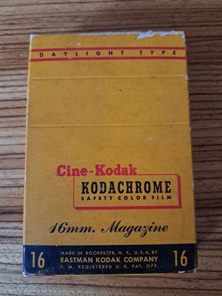 Vintage 16mm Cine-Kodak Kodachrome Film Magazine, Ophalen of Verzenden, Zo goed als nieuw, Film, Gebruiksvoorwerp