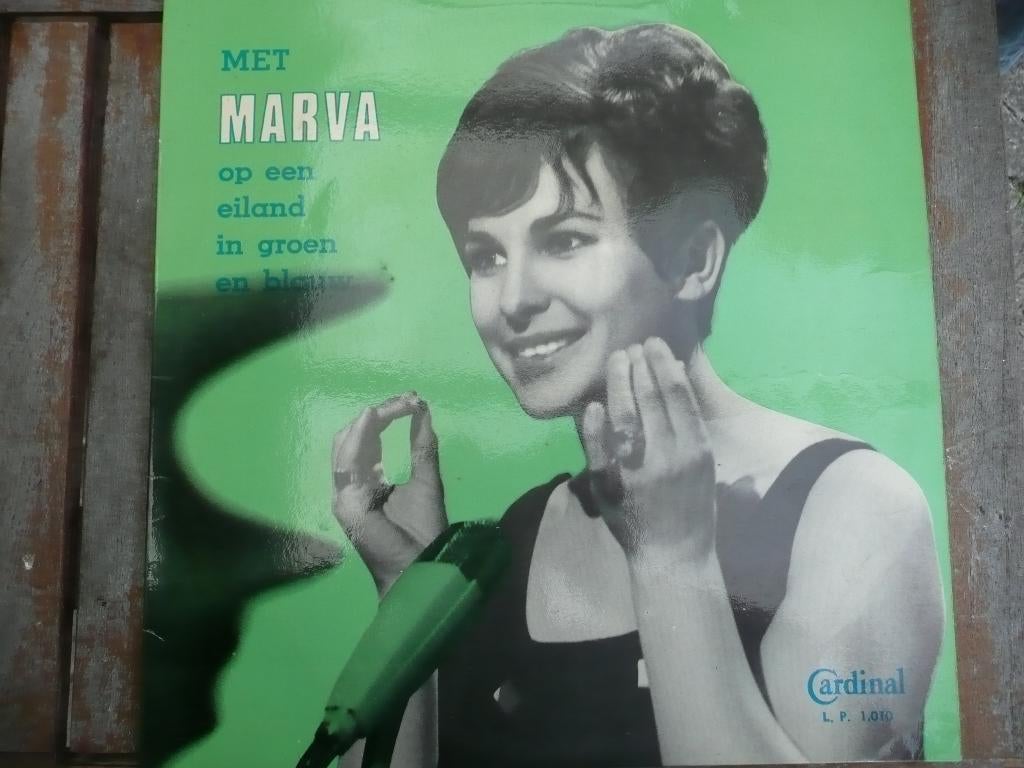Vinyl langspeelplaat Marva "Op een eiland in groen en blauw", Ophalen of Verzenden, Zo goed als nieuw, 12 inch, Levenslied of Smartlap