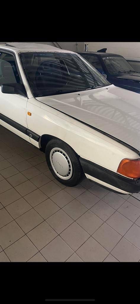 AUDI 100 aile avant droite, Autos : Pièces & Accessoires, Autres pièces automobiles, Enlèvement ou Envoi, Utilisé, Audi